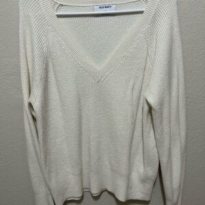 Old Navy Women's Cream Sweater Size Medium